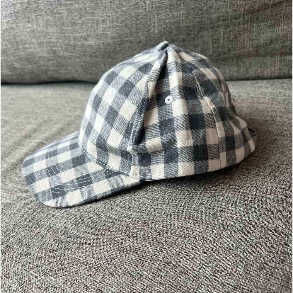 Grey Checkered Baseball Hat. - Picture 3 of 4